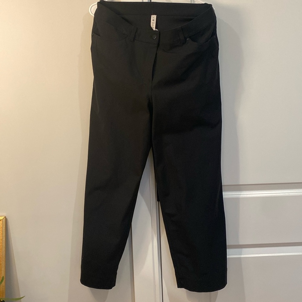 Wide leg citysleek pants.